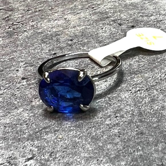 Ring Bomb Party Ring,  size 7, Blue stone silver color band - Picture 4 of 6